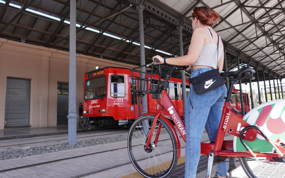 El Metrotranvía es el medio de transporte más económico del país